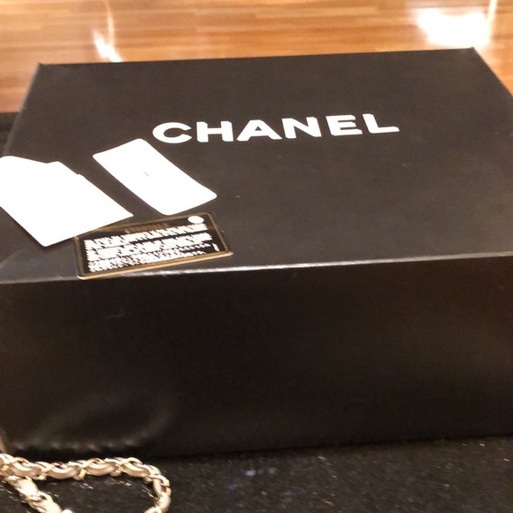 Large Grey Lambskin Bowler Bag - Picture 13 of 15